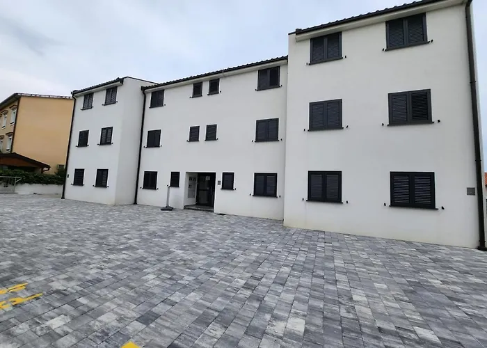 Apartmani M&L I M&J