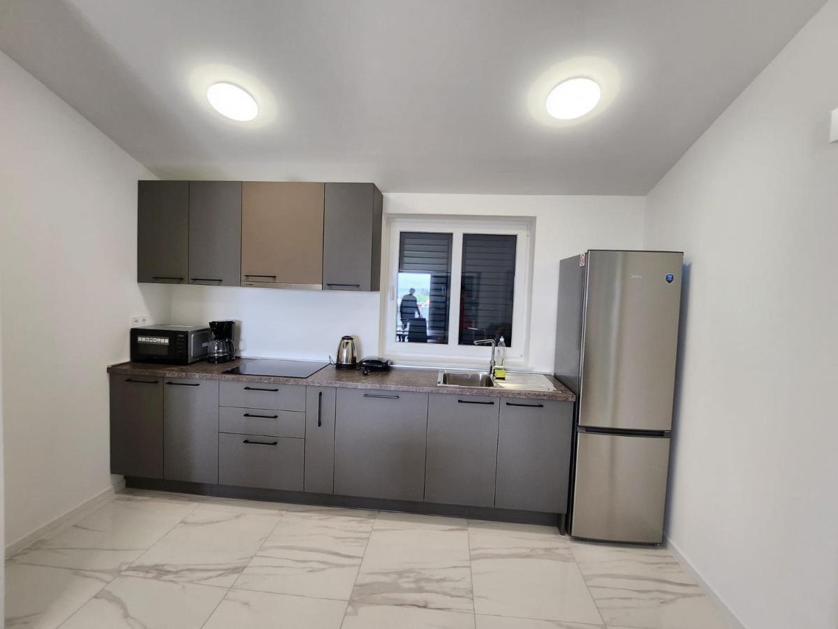 M&l I M&j Apartment Malinska